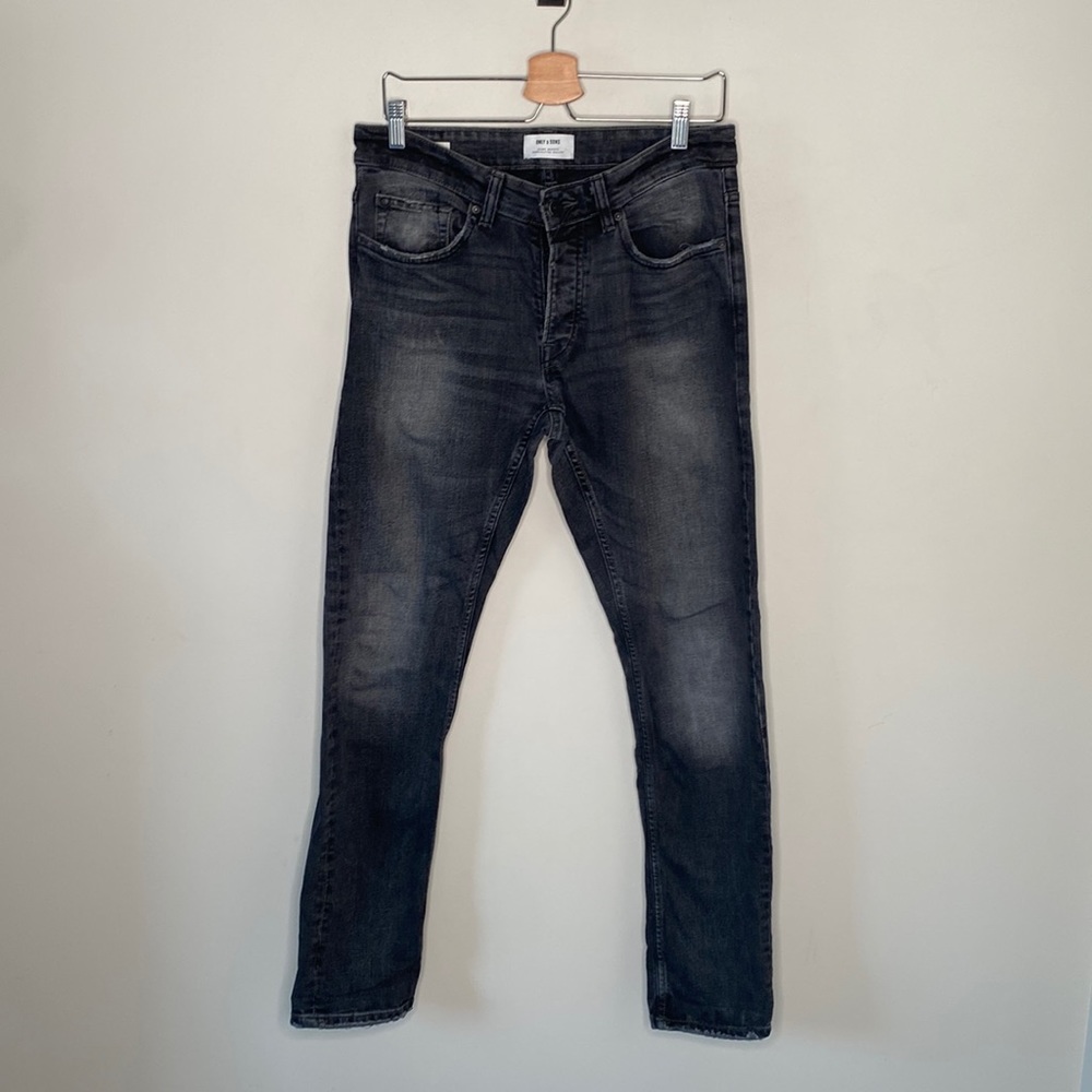 Only & Sons Black Denim Regular Fit Distressed Jeans
